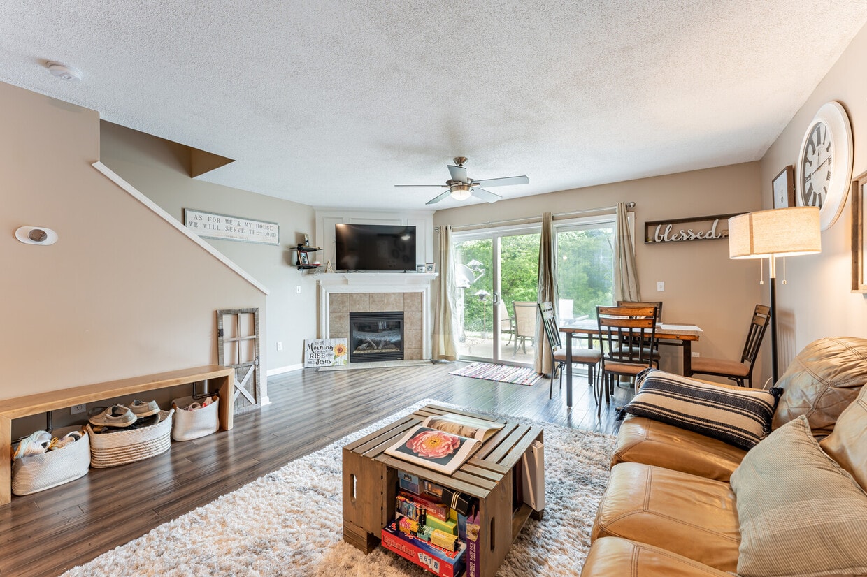 5425 N Mercier Ave, Kansas City, MO 64118 Townhome Rentals in Kansas City MO