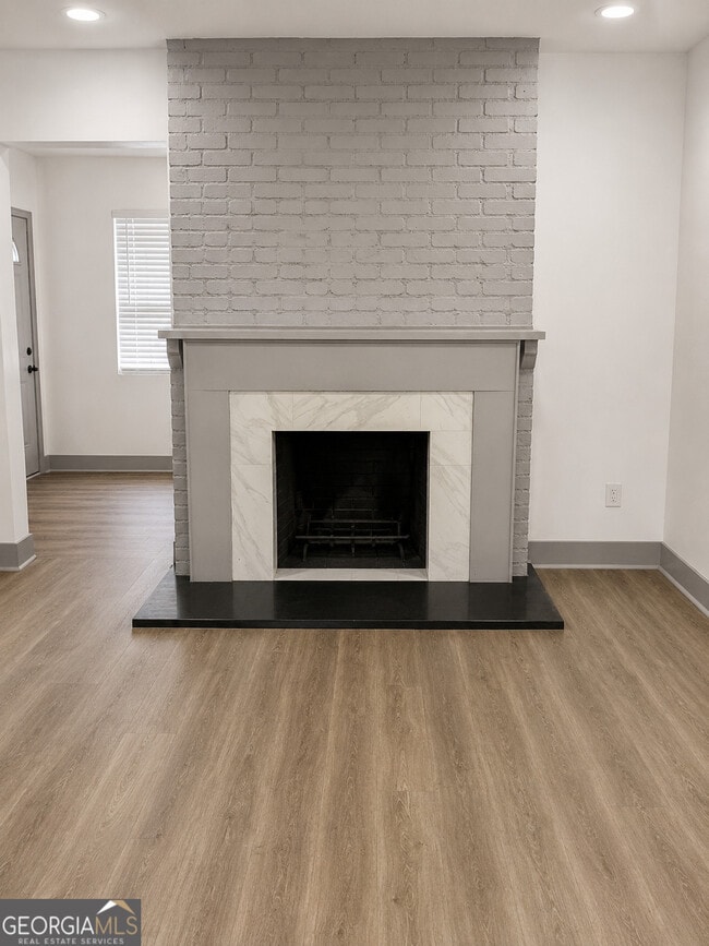 Building Photo - 3051 Delmar Ln NW