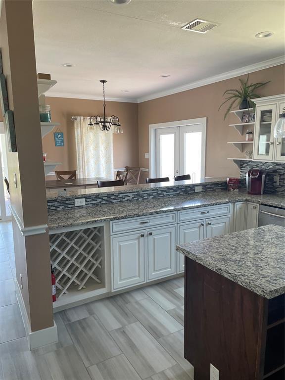 Building Photo - 22903 Miramar Dr