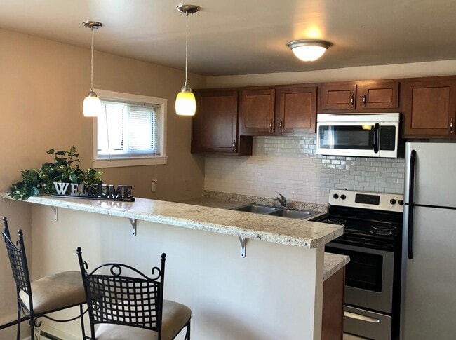 Interior Photo - Maple Court Apartments - Where City Convenience Meets Neighborhood Charm!