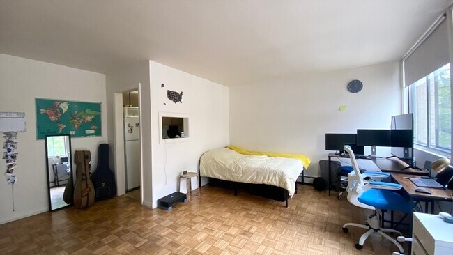 Foto del edificio - 1455 Commonwealth Ave
