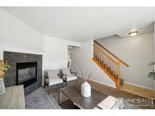 Building Photo - 3 Bedroom Townhome in Loveland!