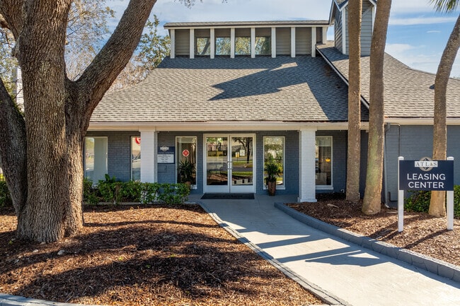 3733 N Goldenrod Rd Winter Park, FL 32792 - Atlas at Winter Park