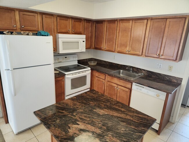Foto del edificio - 603 SW 1st Ct