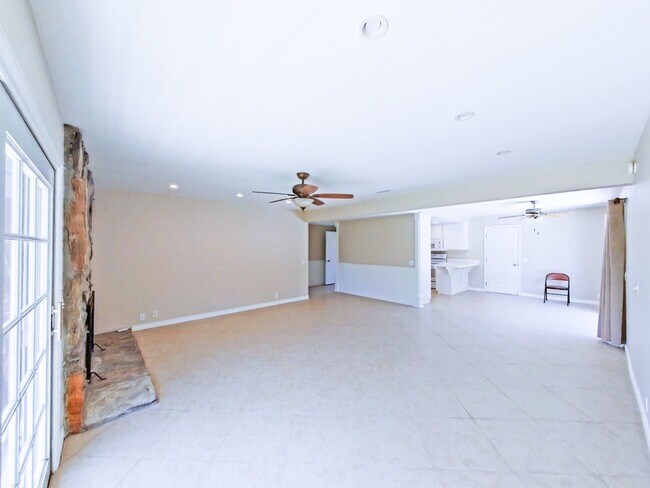 Building Photo - 4 Bedrooms | 2 Bathrooms | 1,574 Sq Ft | Single-Family Home