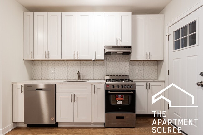 Foto del edificio - 4500 N Ashland Ave