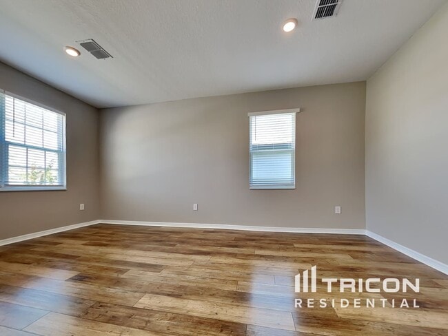 Foto del edificio - 6092 Dolostone Dr