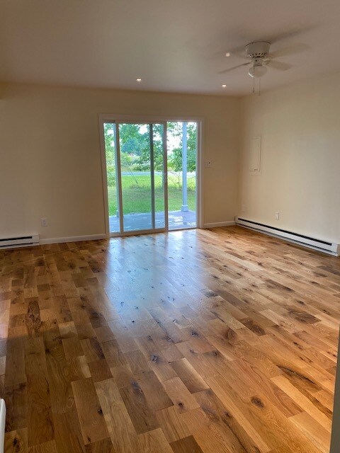 Foto del edificio - 244 Timber Hill Rd