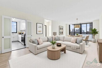 Building Photo - 145 W 67th St