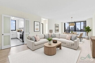 Building Photo - 145 W 67th St