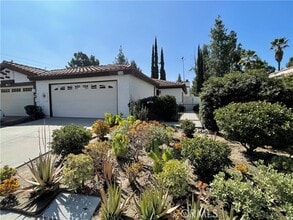 Building Photo - 2668 Hacienda Dr