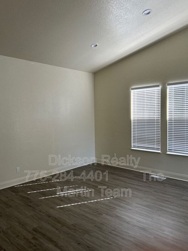 Foto del edificio - 3971 Whispering Wind Dr