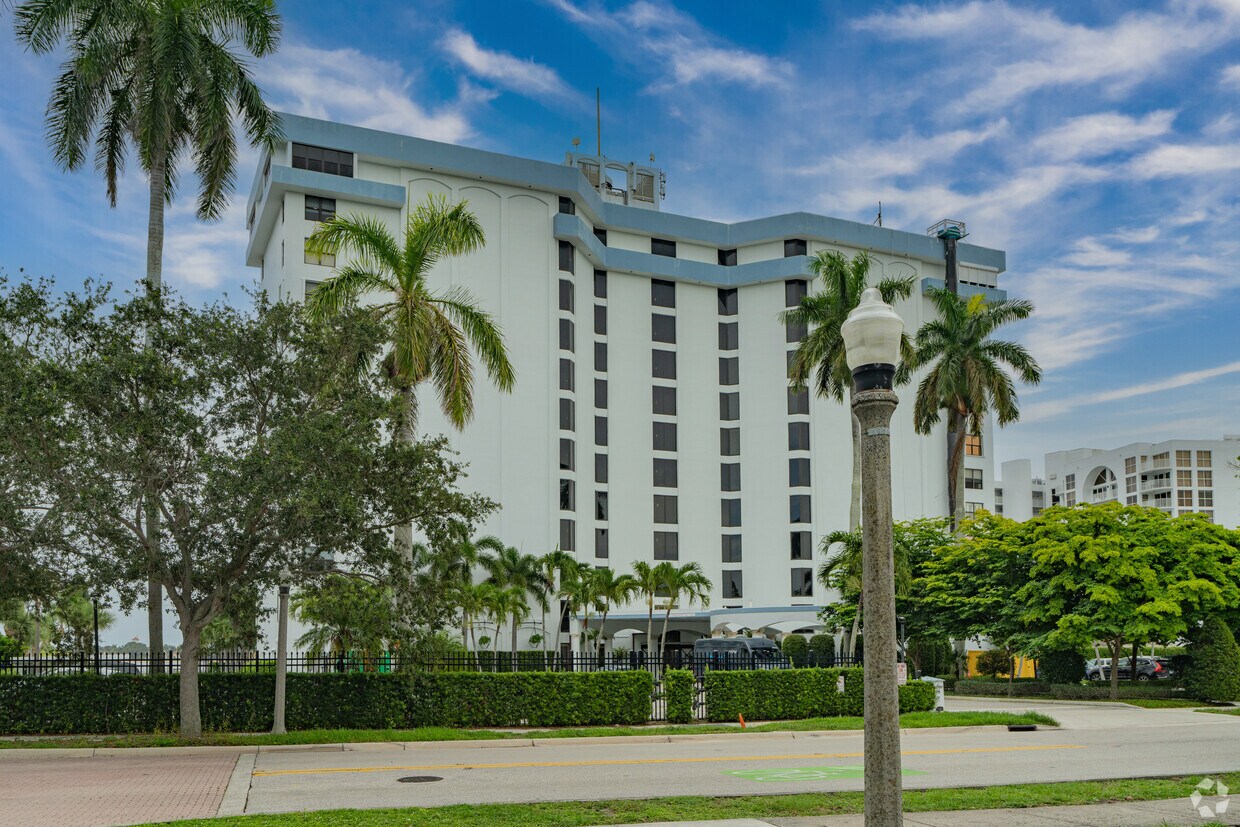 Primary - Portofino South Condominiums