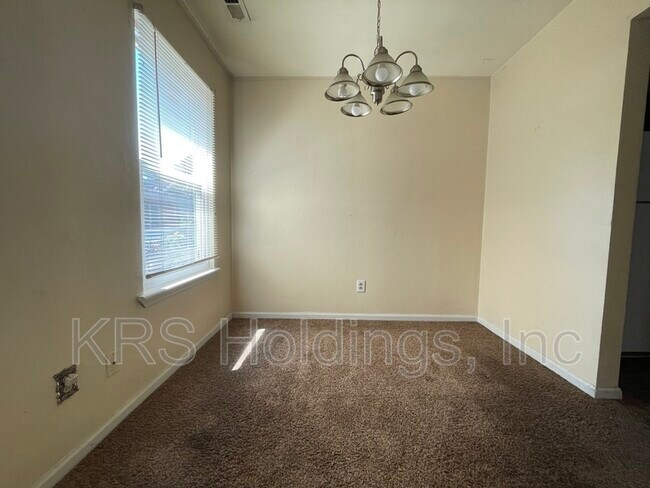 Foto del edificio - 9426 Mason Creek Rd