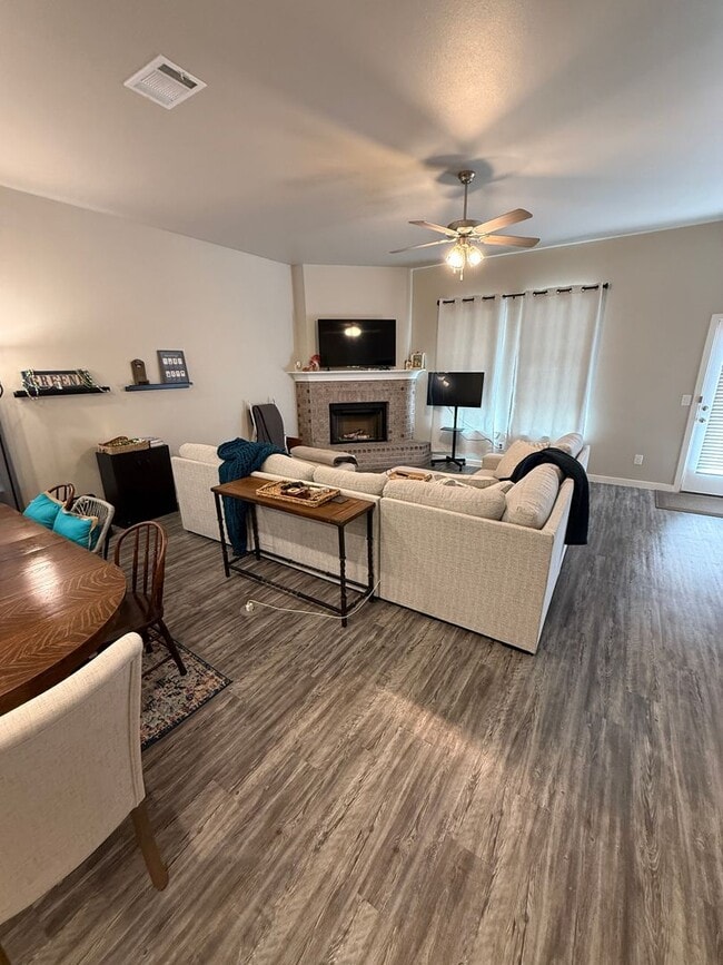 Foto del edificio - 3/2/2 in West Lubbock!