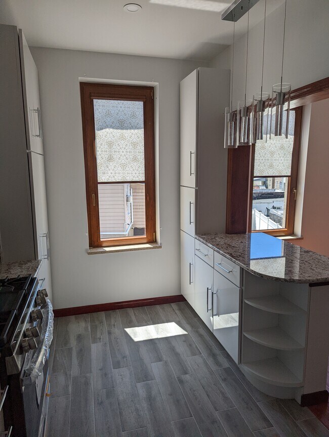 Building Photo - 6214 Eliot Ave