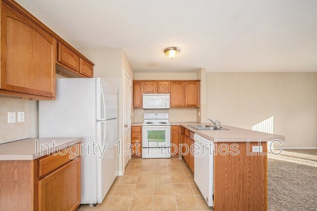 Foto del edificio - 9121 North Dalton Avenue