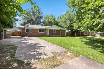 Building Photo - 49 Valley Dr