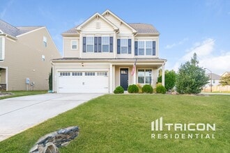 Building Photo - 16 Crest Cir