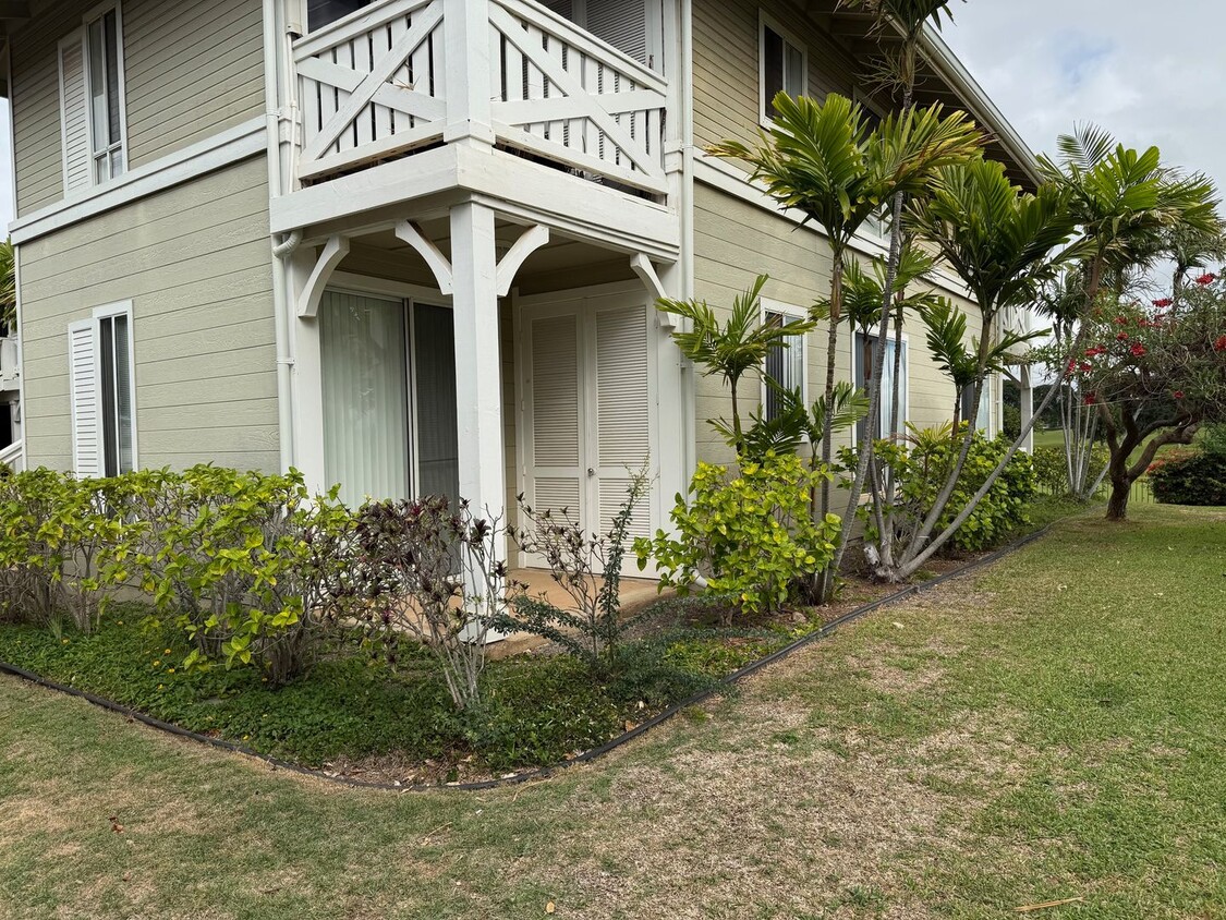 Foto principal - Spacious 2 Bedroom, 2 Full Bath End Unit w...