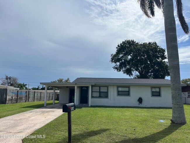 Foto del edificio - 914 Westwood Dr