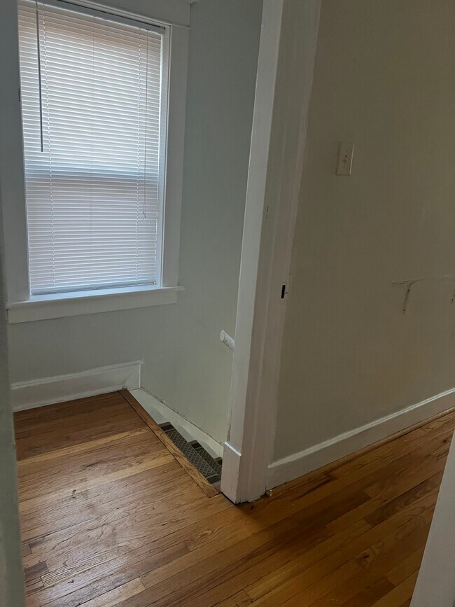 Foto del edificio - 1229 Claytonia Ter