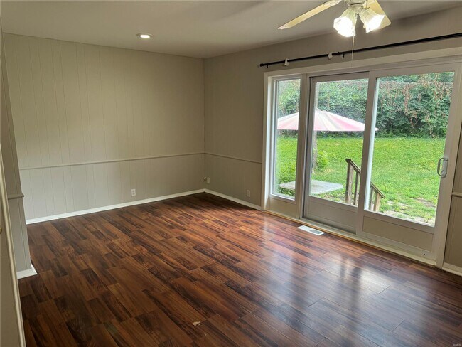 Foto del edificio - 6 Queensbrook Pl