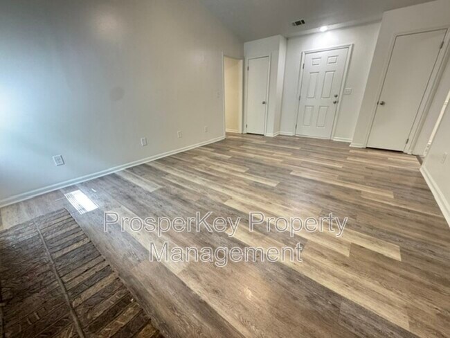 Foto del edificio - 4518 Pate Dr