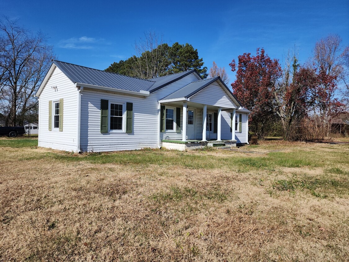 2149 Woodbury Hwy, Manchester, TN 37355 House Rental in Manchester