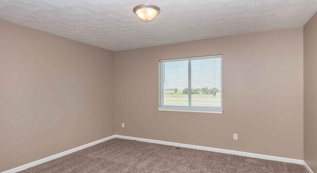 Foto del edificio - 407 Opal Ln