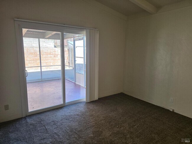 Building Photo - 127 Casswall St