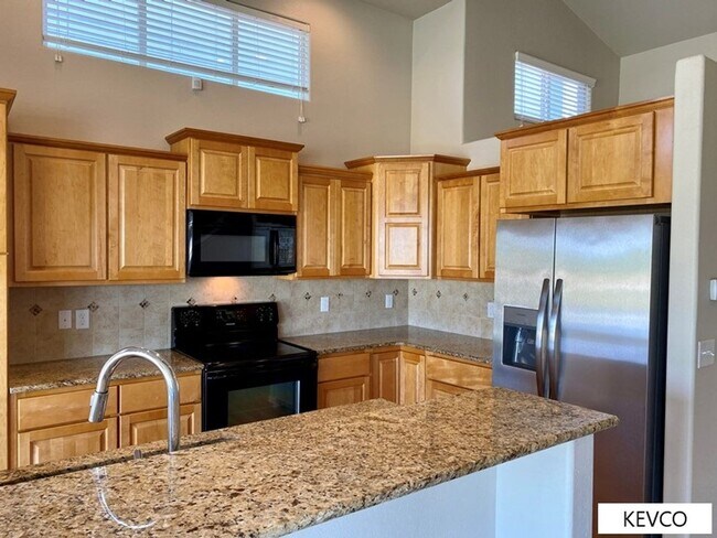 Foto del edificio - Stunning Home In Rigden Farms