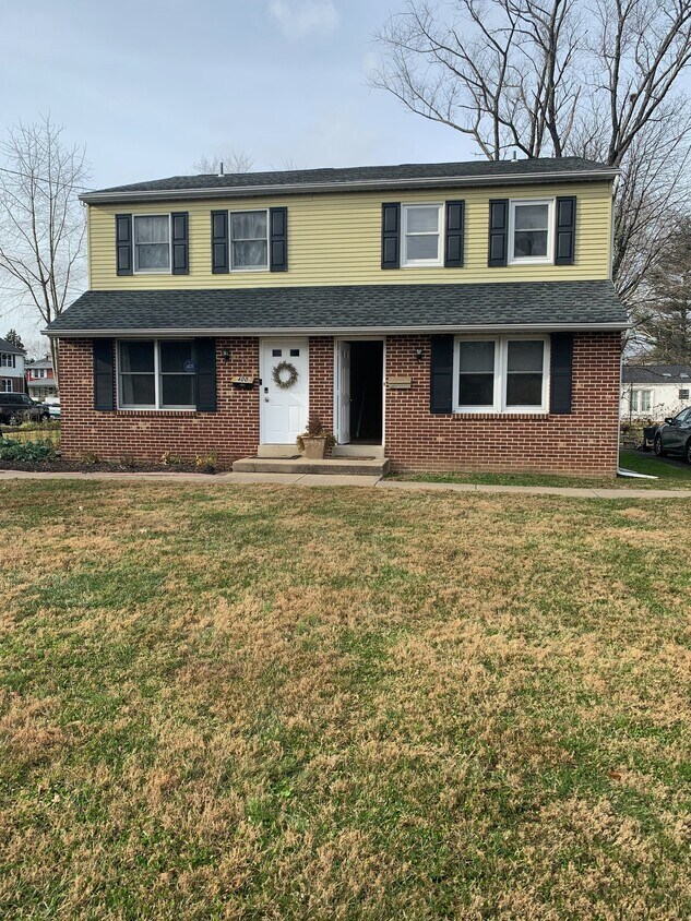 Primary Photo - 402 Gilpin Rd