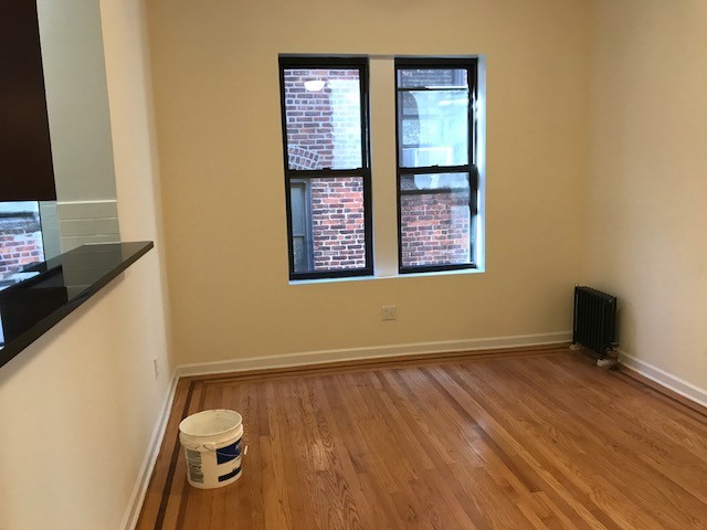 Primary Photo - 217 East 86th St