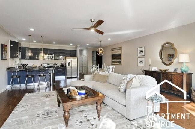 Foto del edificio - 2216 W Armitage Ave
