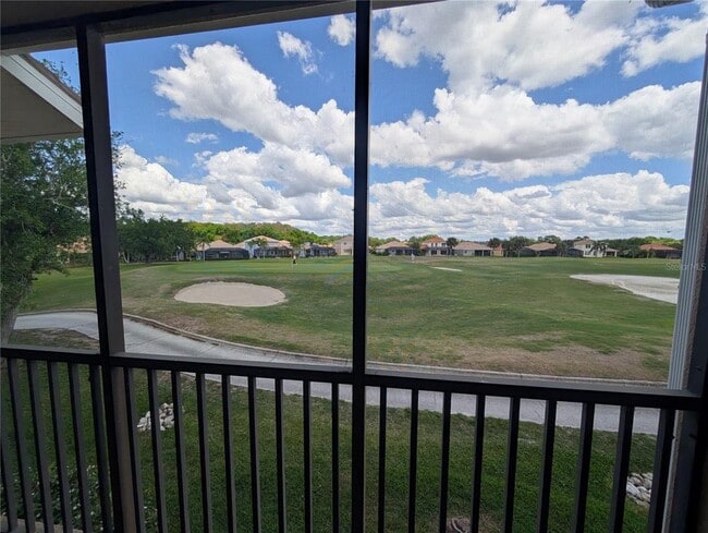 Foto del edificio - 803 Fairwaycove Ln