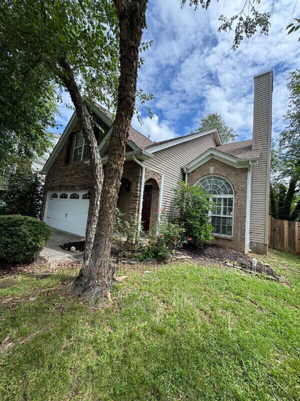 Foto del edificio - 212 Clay Brook Lane