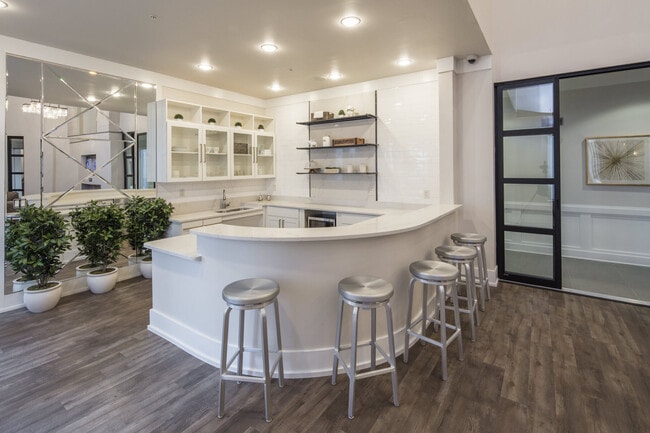 Lakeshore Lofts apartments — community photo - Lakeshore Lofts