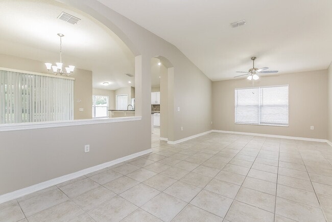 Building Photo - 947 Tramells Trail
