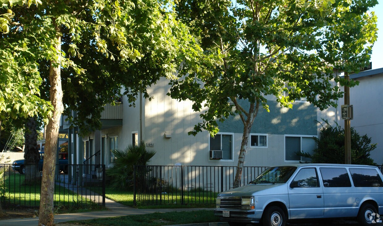 Foto principal - 1051 Appian Lane