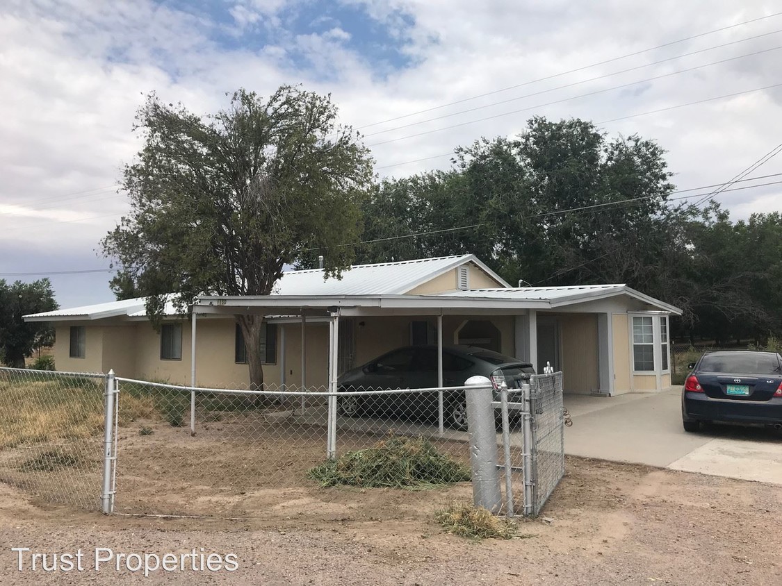 Primary Photo - 4 br, 1 bath House - 1130 Highway 192