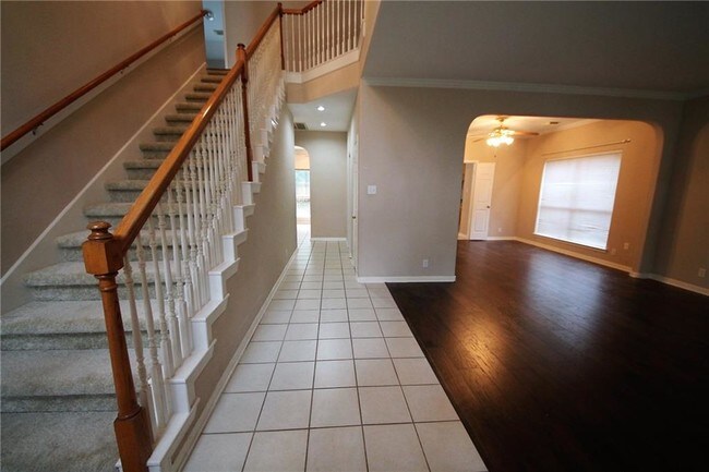 Building Photo - 10127 Andora Dr