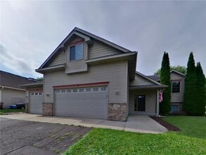 Building Photo - 2200 Buffalo Ridge Dr