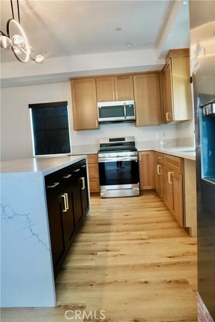 Building Photo - 6747 Pickering Ave