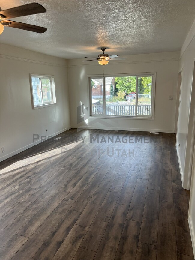 Building Photo - 2036 Liberty Ave
