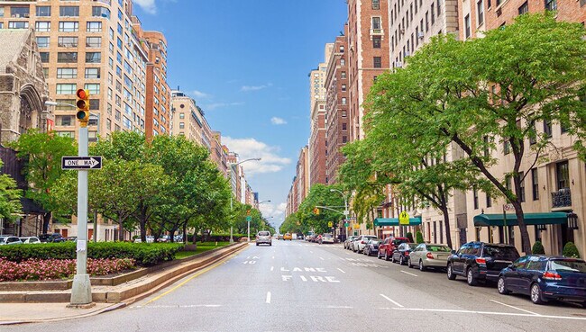 Foto del edificio - 328 E 74th St