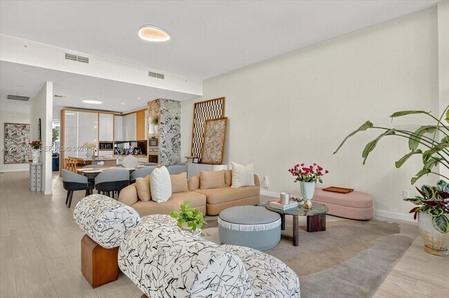 Foto del edificio - 2821 S Bayshore Dr
