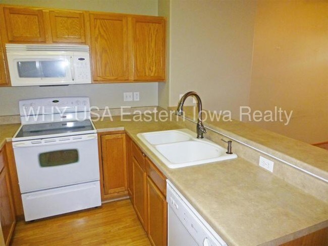 Foto del edificio - 5829 Muirfield Dr SW