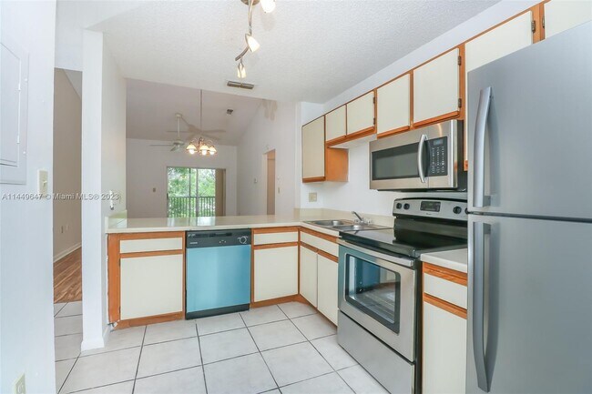 Foto del edificio - 8051 SW 21st Ct