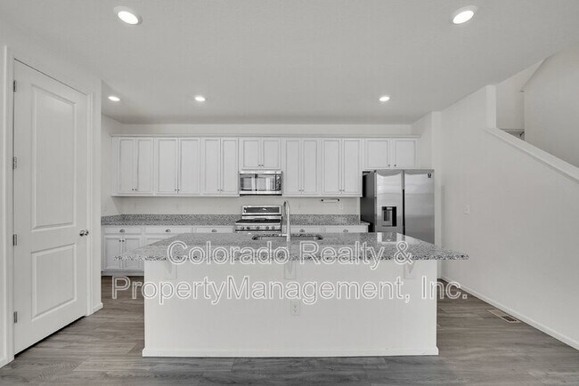 Building Photo - 16545 West Vallejo Place